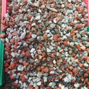 Graviers et scories déjà mélangés en caisse de 60 kg